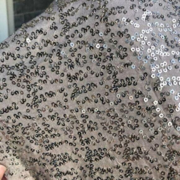 Macy’s INC Sequined Cap Sleeved Shimmery Top M - Picture 5 of 8